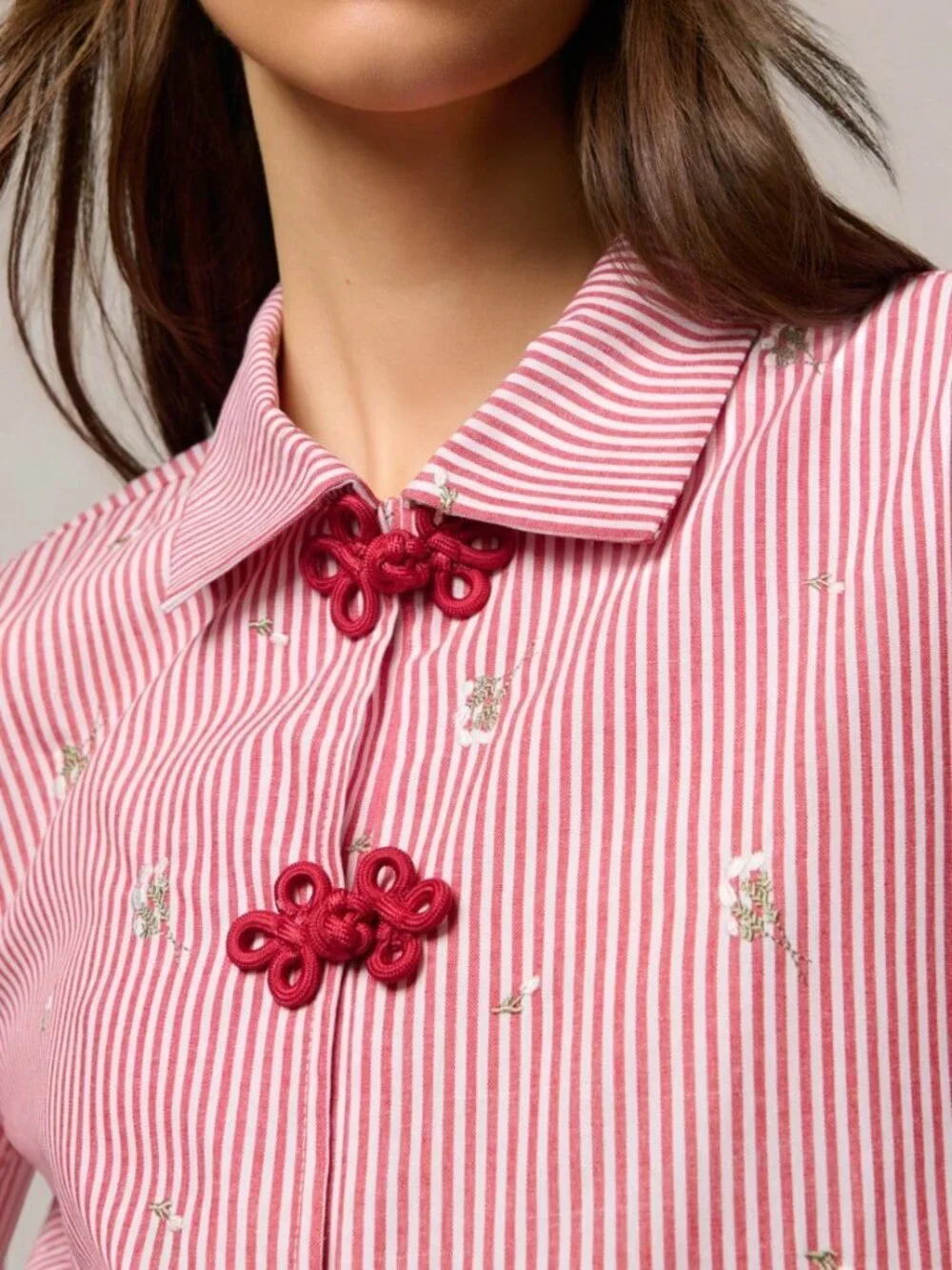 Red Casual Women's Loose Blouse with Front Buttons - Picture 5 of 6